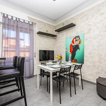 Fly And Swim, Glamour House Apartmán *