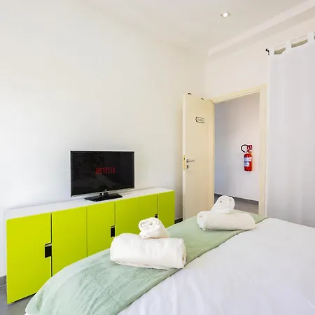 Fly And Swim, Glamour House * Fiumicino