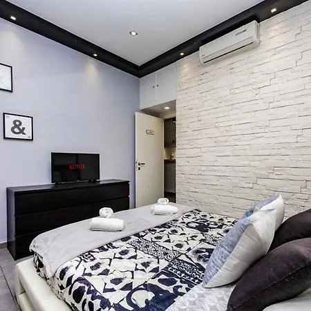 Fly And Swim, Glamour House Apartmán Fiumicino
