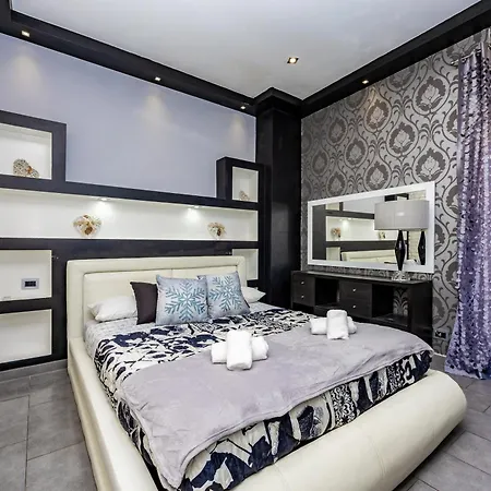 Apartmán Fly And Swim, Glamour House